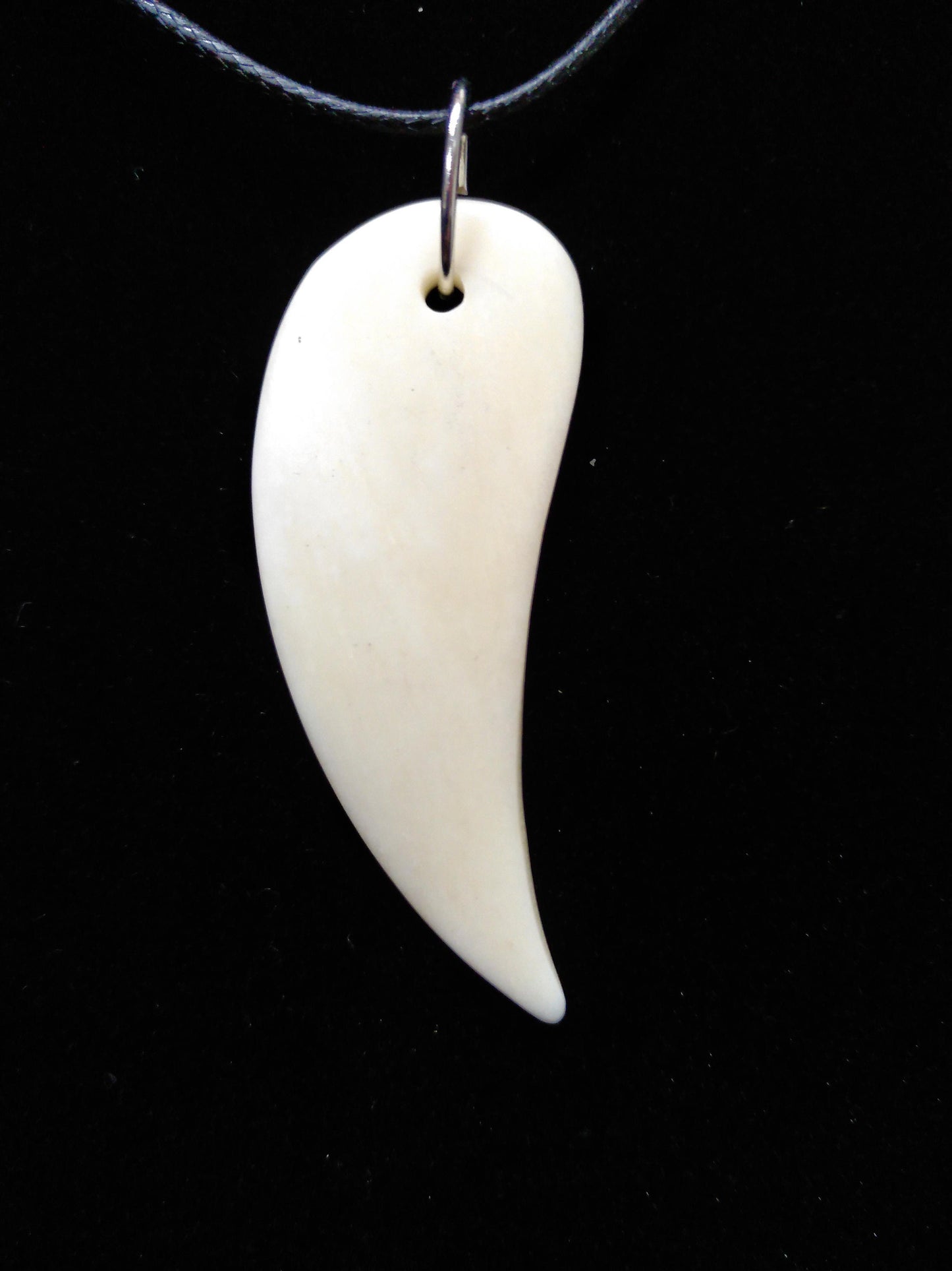White Cow Bone, Hand Carved Black Bear Claw Pendant for Necklaces, Bracelets, Broaches, Regalia, Decoration