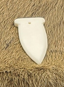 Arrow Head Pendant, Hand Carved, Cow Bone, for Necklaces, Earrings, Charms, Pendants, Regalia, Decorations