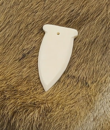 Arrow Head Pendant, Hand Carved, Cow Bone, for Necklaces, Earrings, Charms, Pendants, Regalia, Decorations