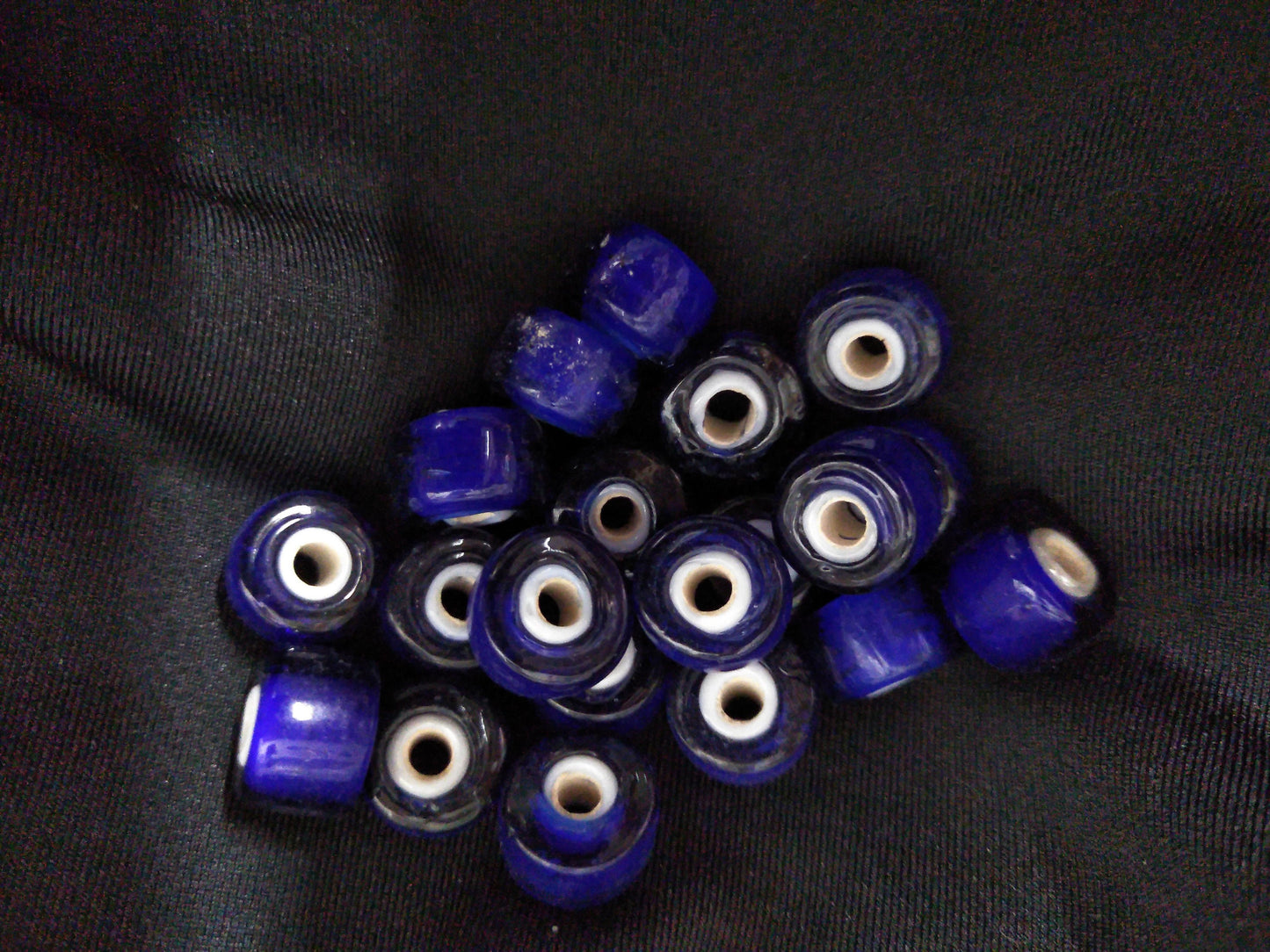 Trade Beads 9 mm x 20 pieces per pack, aka White Heart Beads, Glass, Cold Rolled, Hand crafted for Necklaces, Bracelets, Crow Beads, Earrings, Trailing, Decoration