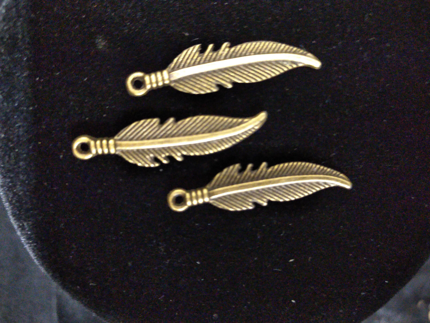 Metal Feather Pendants for Necklaces, Earrings, Pendants, Bracelets, Decorations, Regalia