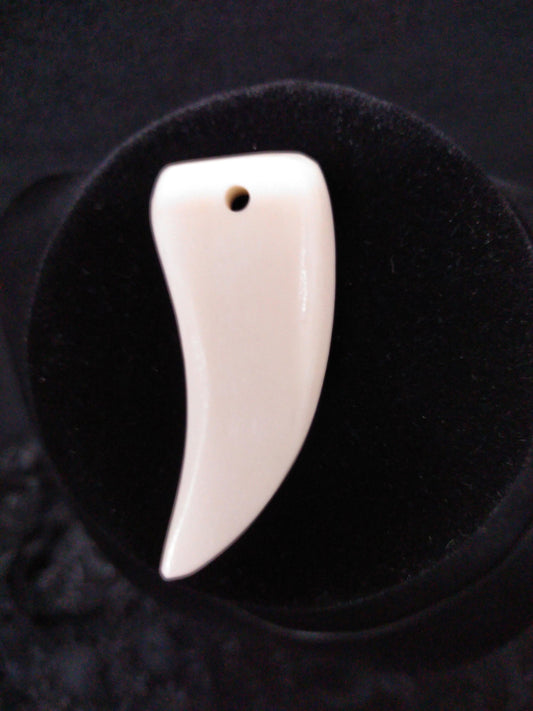 White Cow Bone, Hand Carved Black Bear Claw Pendant for Necklaces, Charms, Jewelry, Pendants, Regalia, Decoration, Broaches