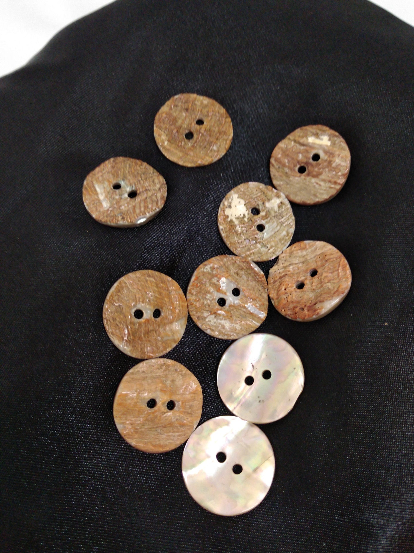 Paua Shell Disc Button set of 10, 16mm diameter for Button Blankets, Embellishments, Chokers, Arm Bands, Earrings, Necklaces