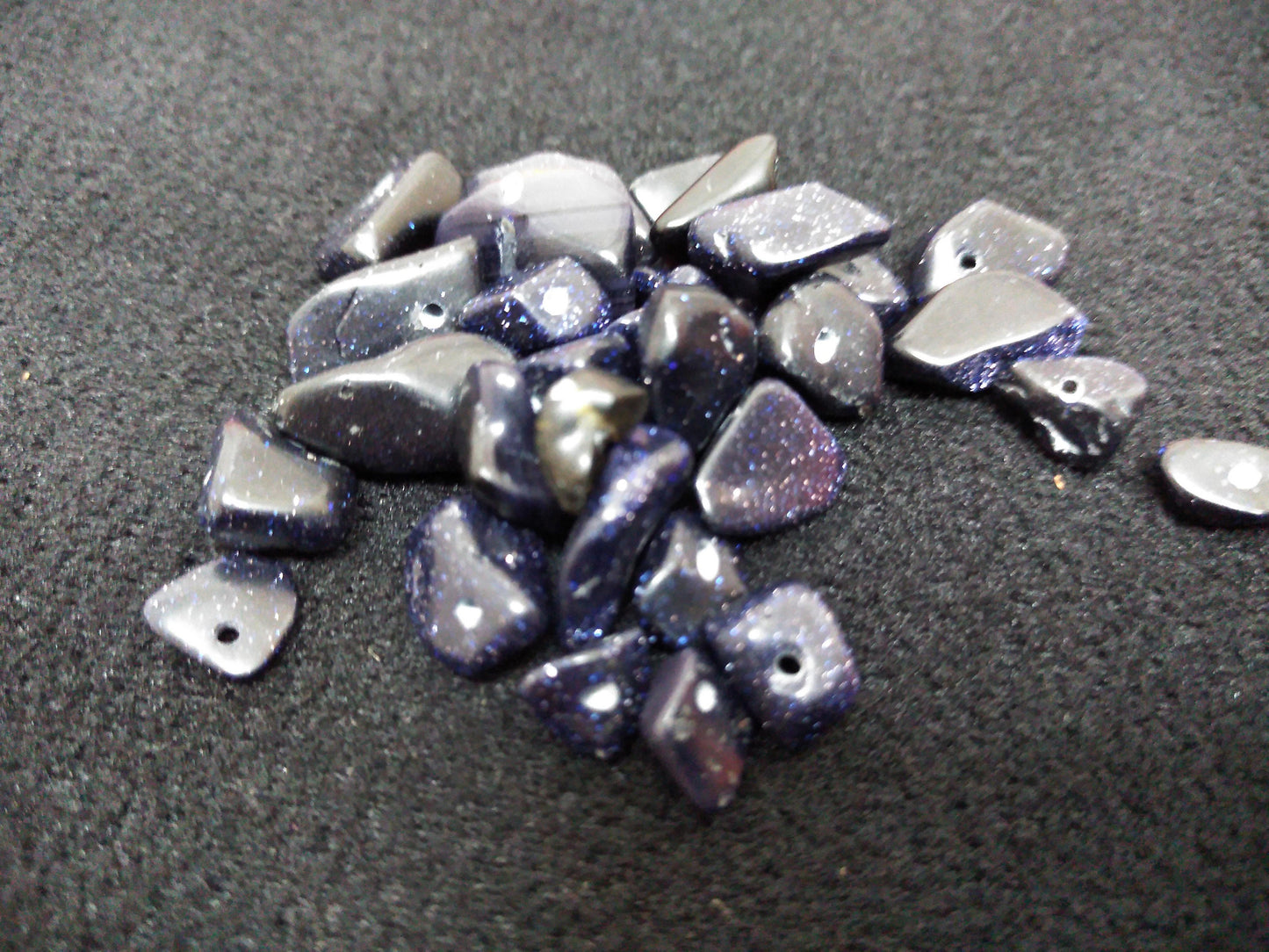 Semi Precious Stone Chips Drilled 10 gram, For Necklaces, Bracelets, Earrings, Decorations, Beading, Blue Agate, Green Agate, Almond Tiger Eye, Red Coral, Blue Goldstone, Howelite, Rose Quartz